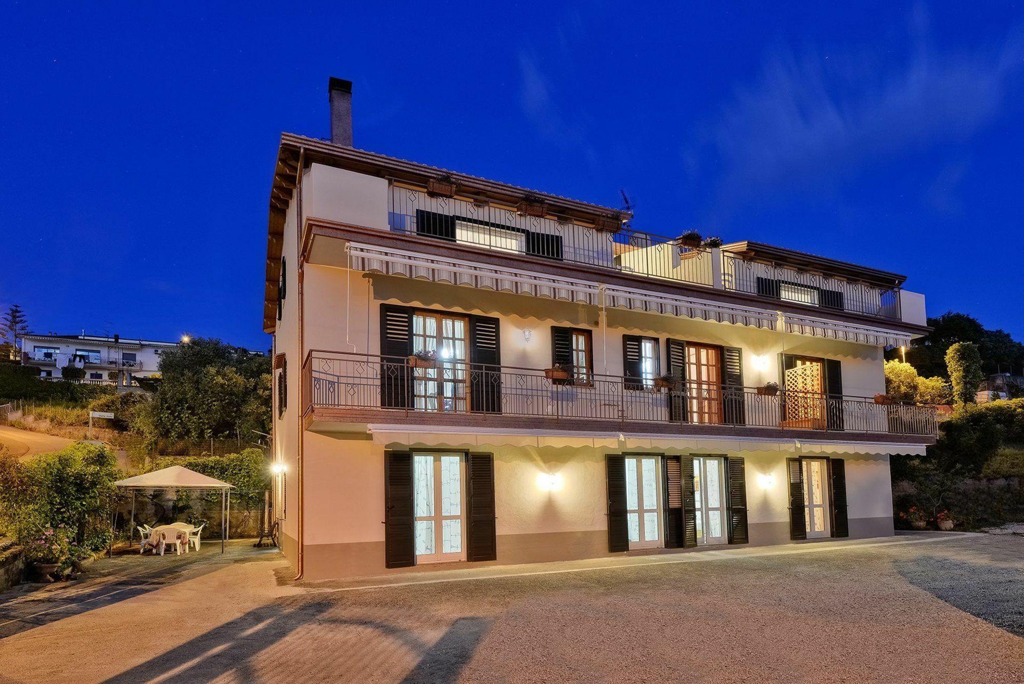 אגרופולי Casa Vacanze Villa Liotta מראה חיצוני תמונה
